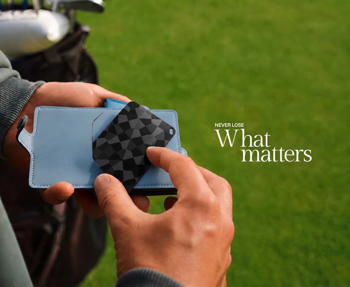 A+ desktop module — Never lose what matters, golf lifestyle with wallet insert